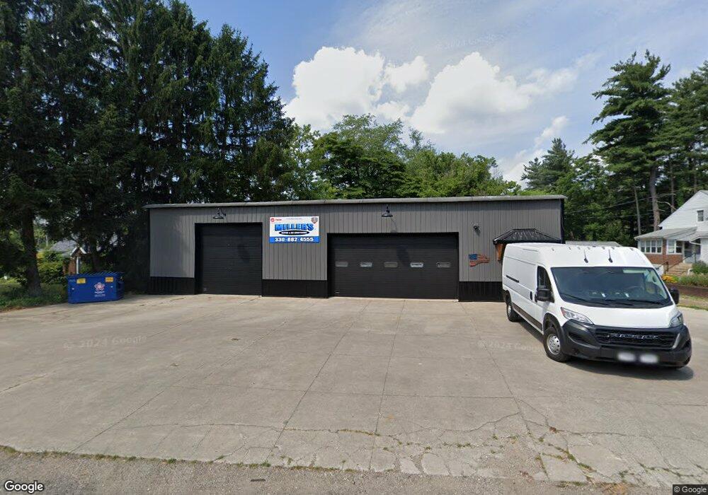 6612 Manchester Rd, New Franklin, OH 44216 - photo 1