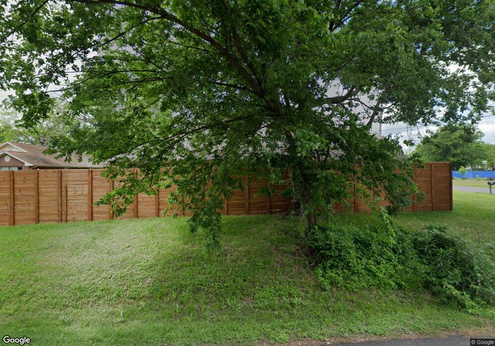 306 Houston St, Ennis, TX 75119 - photo 1