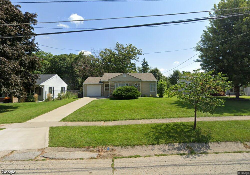 3101 34th Place, Des Moines, IA 50310 - photo 1