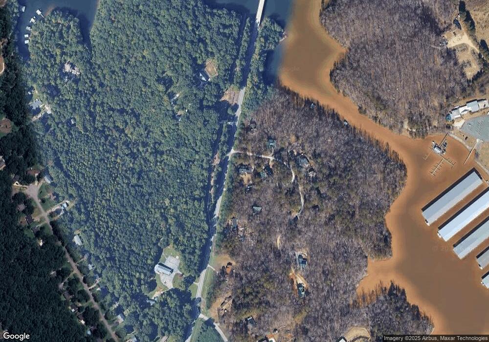 6130 Pine Cir, Flowery Branch, GA 30542 - photo 1