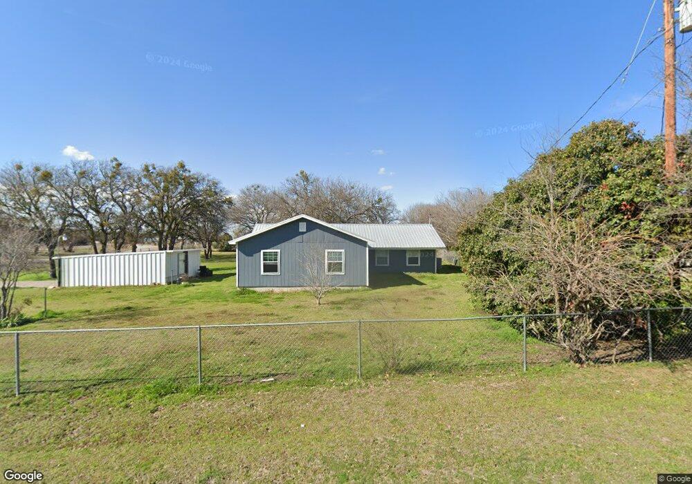 821 Lois Cir, Granbury, TX 76049 - photo 1