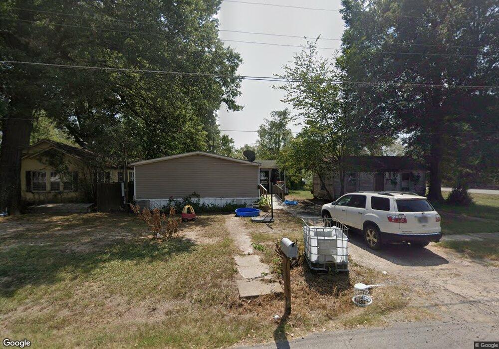 431 W 3rd St, Stuttgart, AR 72160 - photo 1