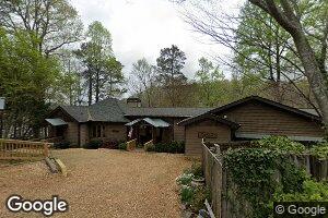 142 Lakeshore Dr, Roswell, GA 30075