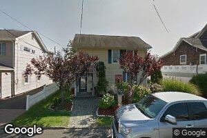 14 Cook St, Monmouth Beach, NJ 07750