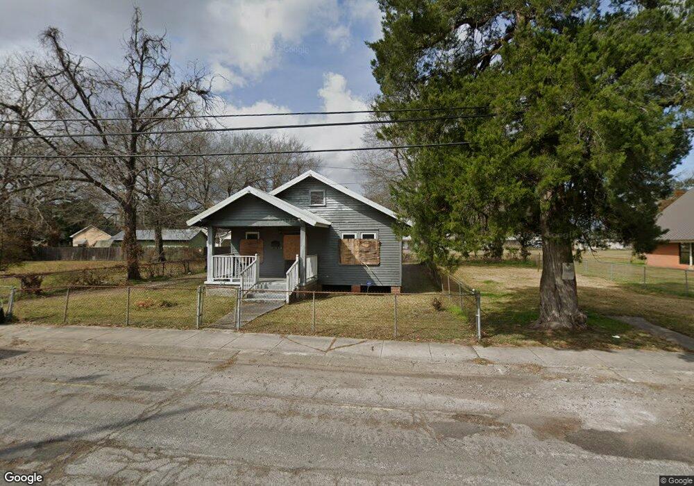 432 Weeks St, New Iberia, LA 70560 - photo 1