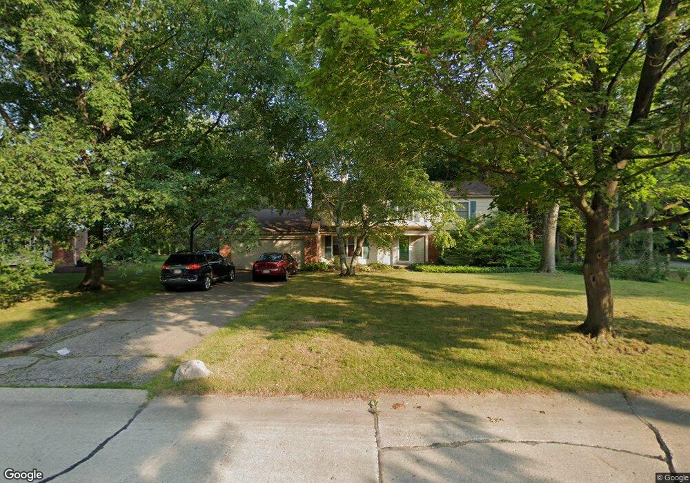 5151 Mohr Valley Ln, Bloomfield Hills, MI 48304 - photo 1