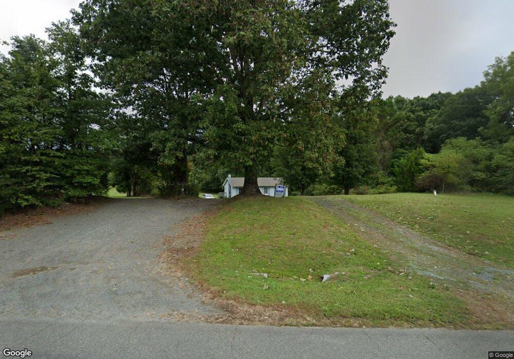 2050 Ellisville Dr, Louisa, VA 23093 - photo 1