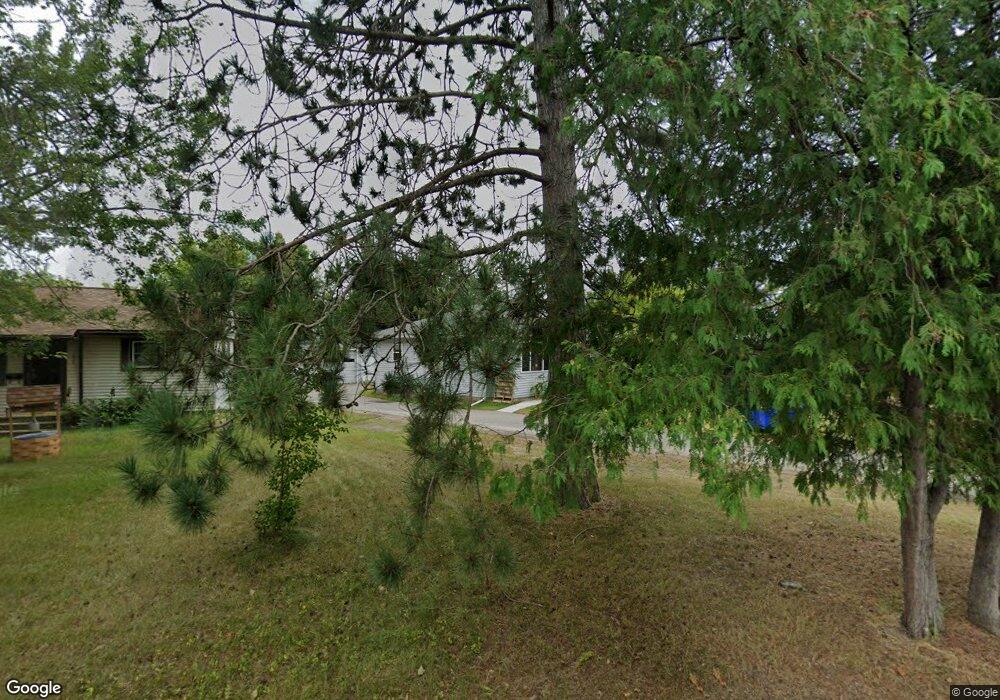 923 Clover Ln, Grand Rapids, MN 55744 - photo 1