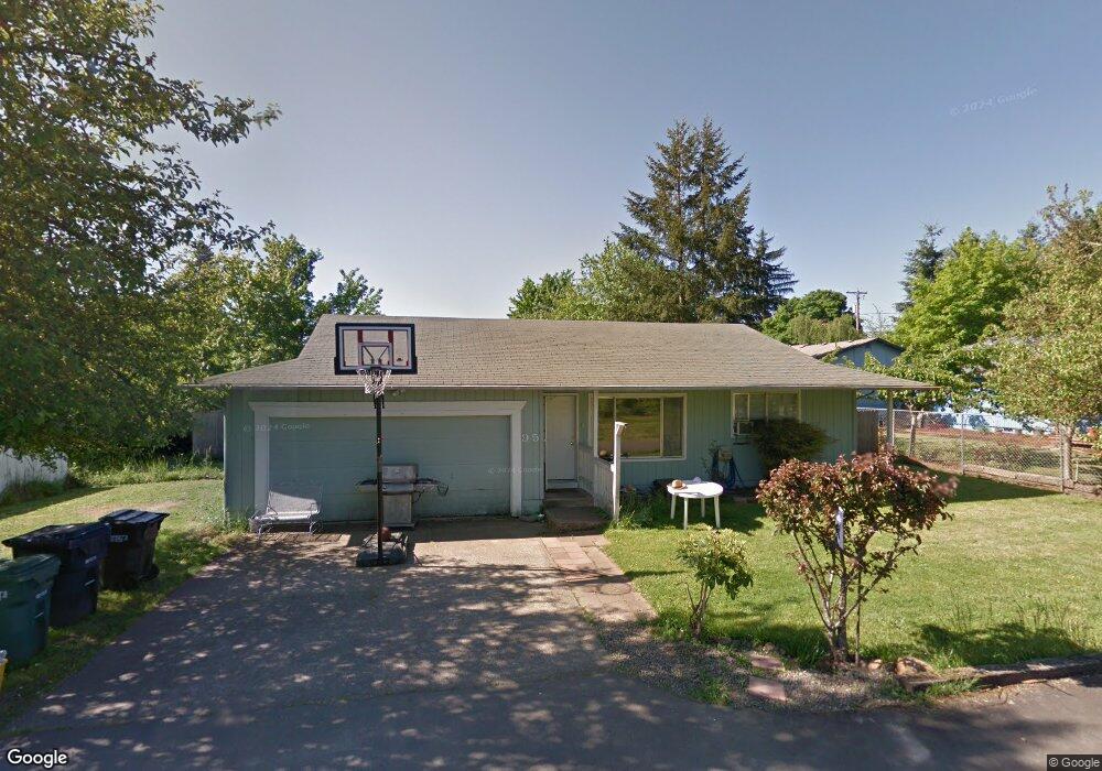 95 S 9th St, Independence, OR 97351 - photo 1