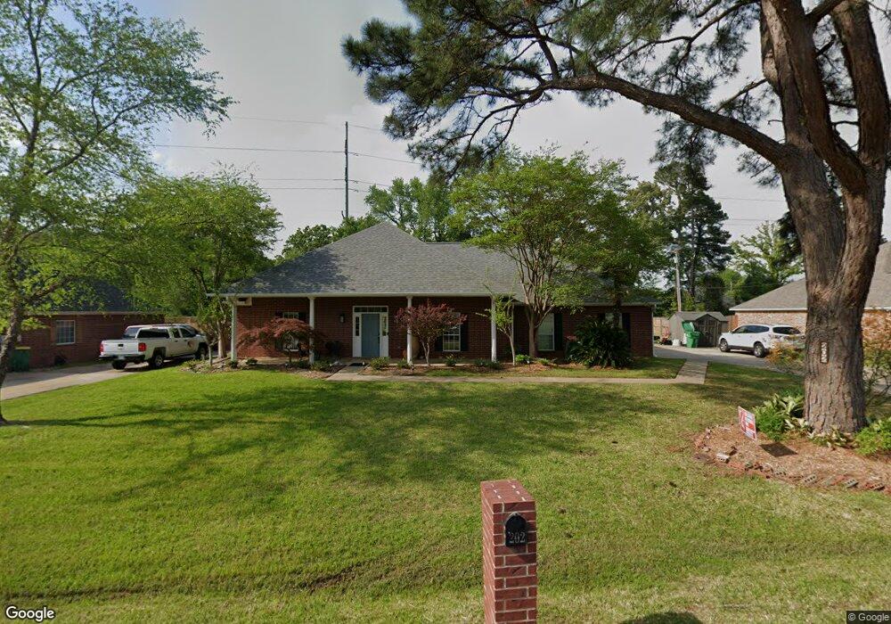 202 Clear Creek Dr, Texarkana, TX 75503 - photo 1