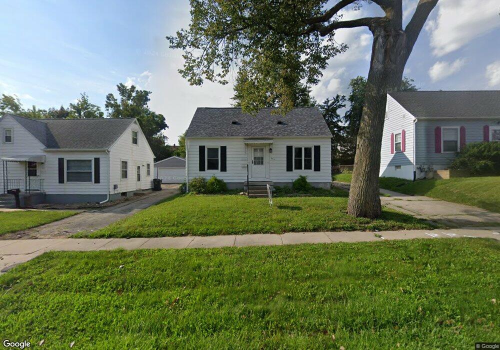 819 15th Ave SW, Cedar Rapids, IA 52404 - photo 1