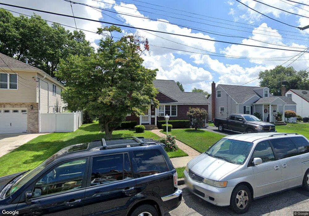 335 Edgewood Rd, Linden, NJ 07036 - photo 1