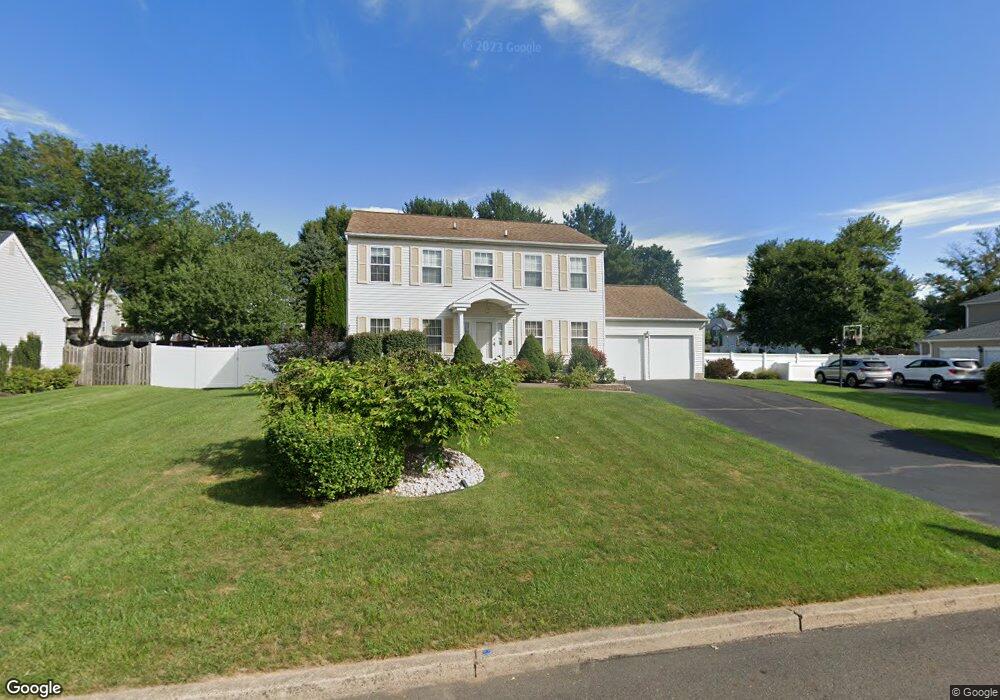 307 Hidden Spring Ln, Langhorne, PA 19047 - photo 1