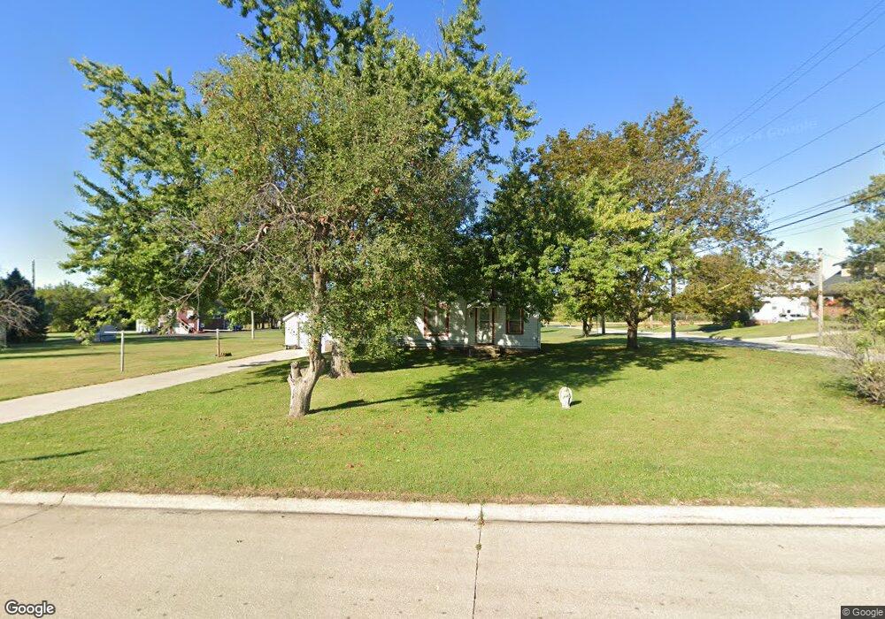 2123 W 4th St, Perry, IA 50220 - photo 1