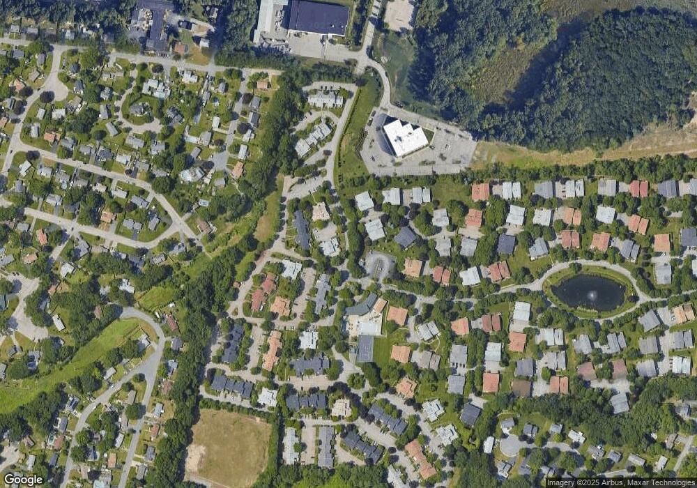 971 Williamsburg Cir unit 971, Warwick, RI 02886 - photo 1