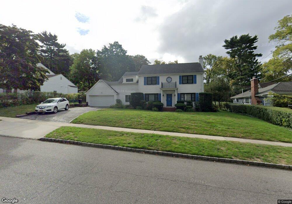 120 Schenck Ave, Great Neck, NY 11021 - photo 1