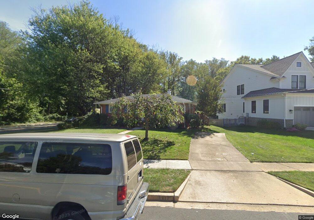 1117 Cottage St SW, Vienna, VA 22180 - photo 1