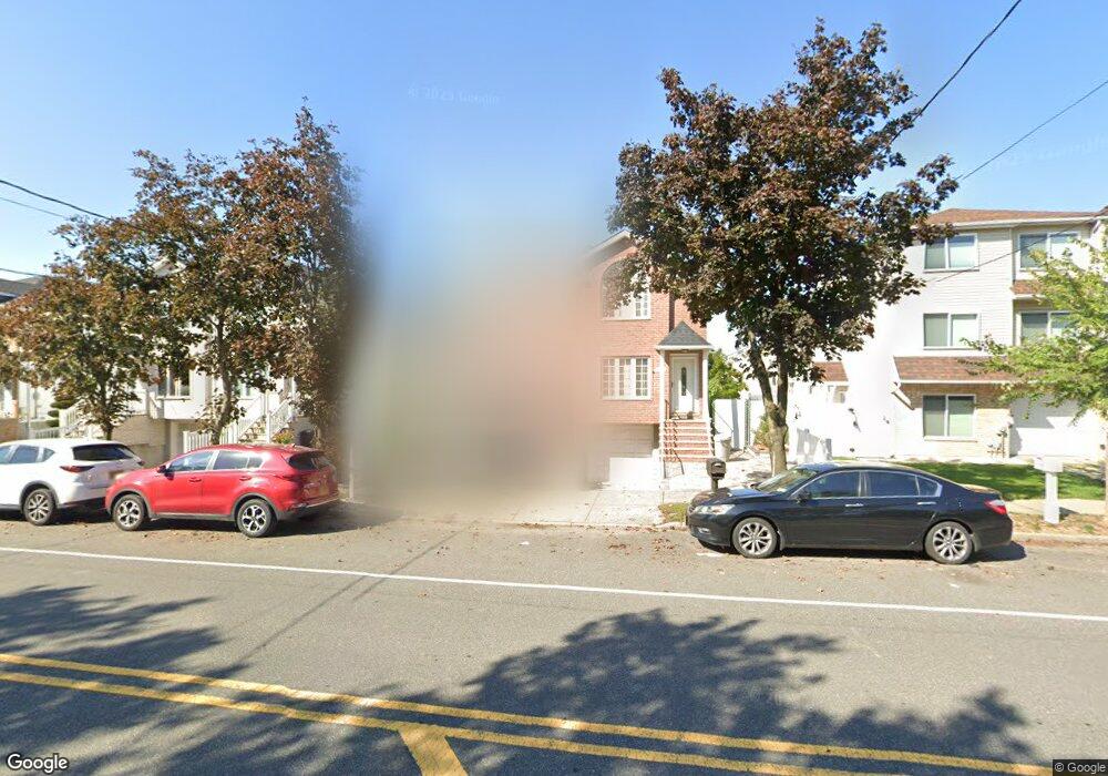 733 Correll Ave, Staten Island, NY 10309 - photo 1