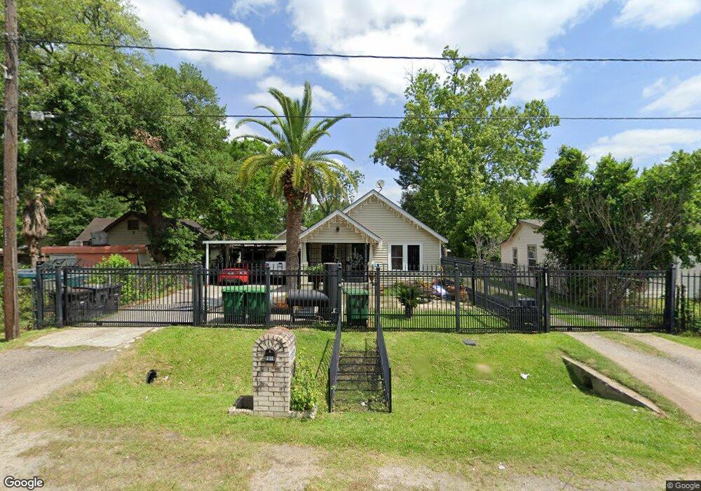 1919 Mcdaniel St, Houston, TX 77093 - photo 1