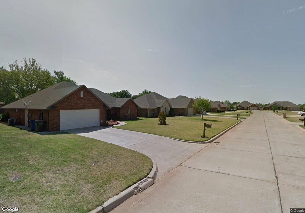 1910 Meadowview Dr, Duncan, OK 73533 - photo 1