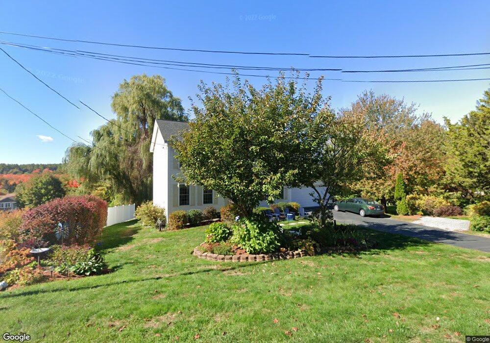 286 Hermit Rd, Manchester, NH 03109 - photo 1