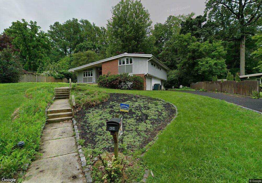 424 Pheasant Ln, Lafayette Hill, PA 19444 - photo 1