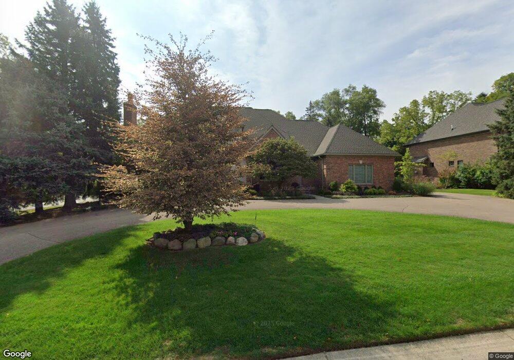 4339 Spruce Hill Ln, Bloomfield Hills, MI 48301 - photo 1
