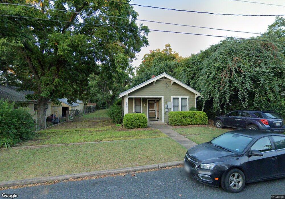 109 E Schubert St, Fredericksburg, TX 78624 - photo 1