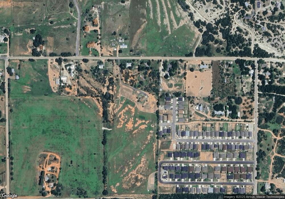 1429 W Live Oak St, Fredericksburg, TX 78624 - photo 1