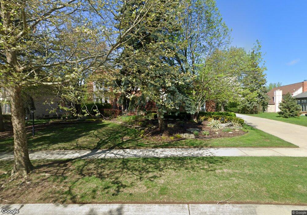 1885 Carpenter Dr, Troy, MI 48098 - photo 1