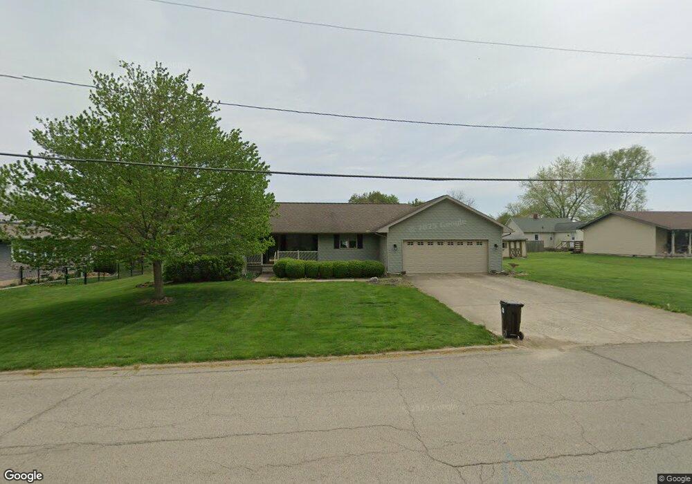 894 S State St, Lincoln, IL 62656 - photo 1