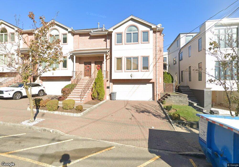 43 Hilliard Ave, Edgewater, NJ 07020 - photo 1