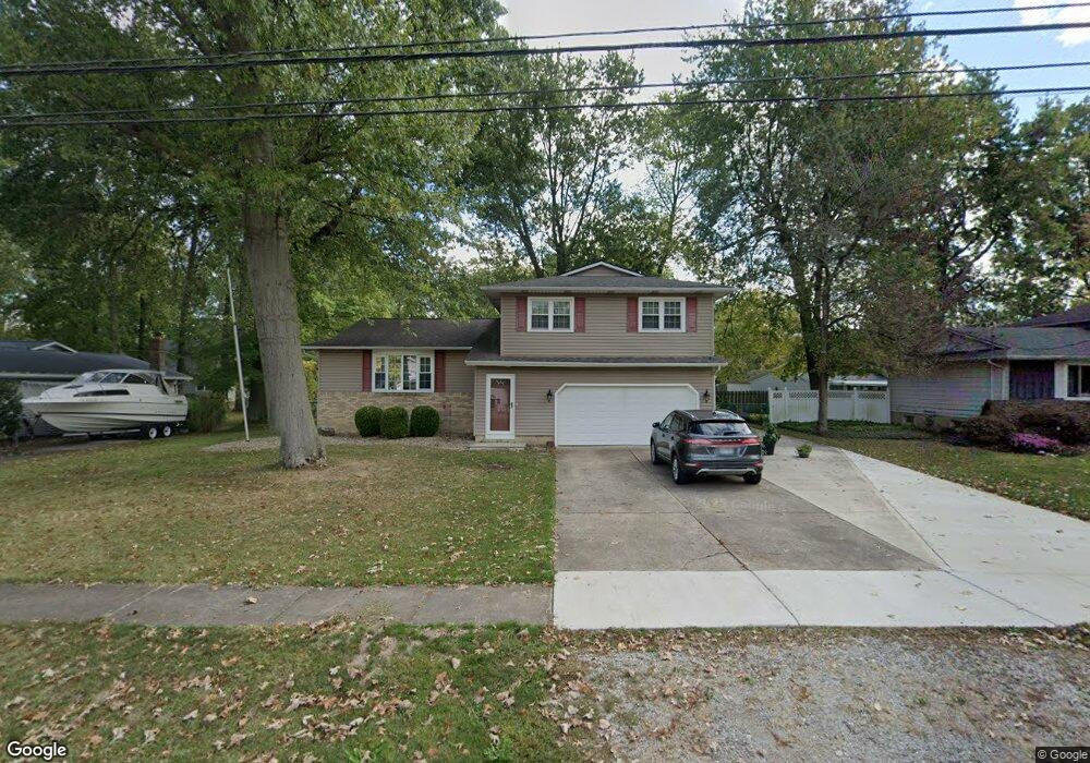 833 Robinwood Ave, Sheffield Lake, OH 44054 - photo 1