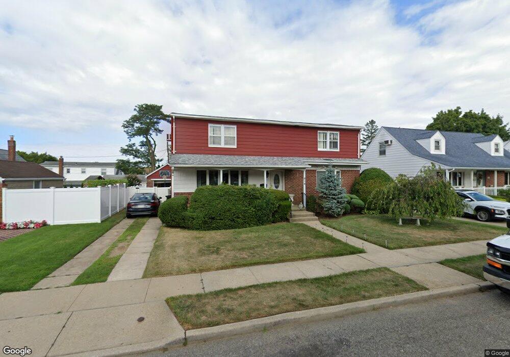 318 Rintin St, Franklin Square, NY 11010 - photo 1