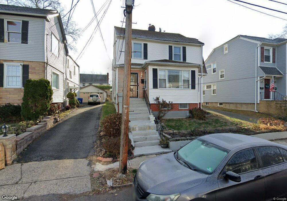 8 May Terrace, Vauxhall, NJ 07088 - photo 1