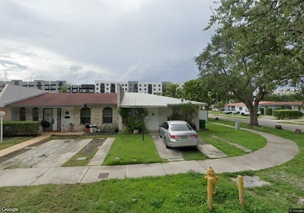 4250 SW 68th Ct, Miami, FL 33155 - photo 1