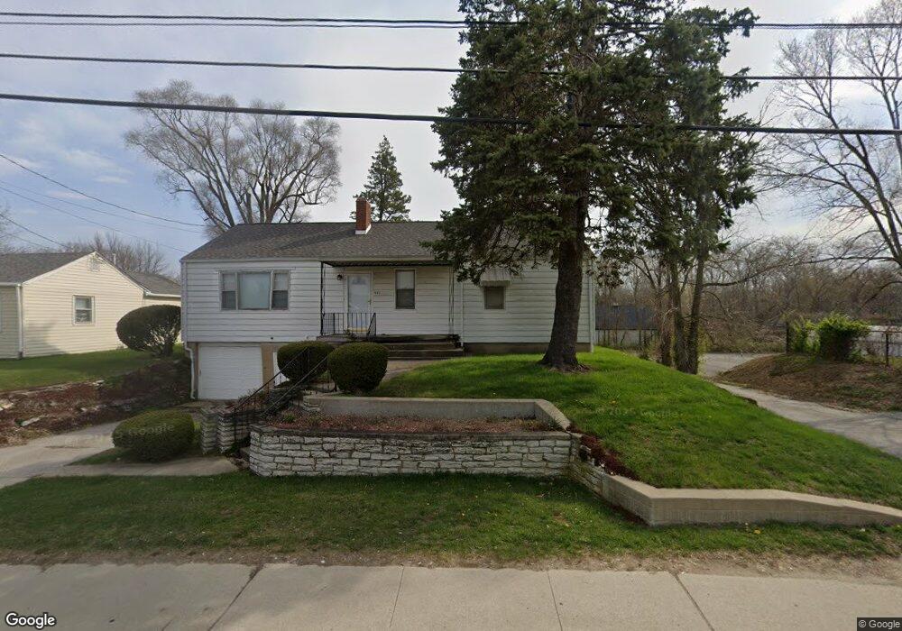 541 N Cass St, Wabash, IN 46992 - photo 1