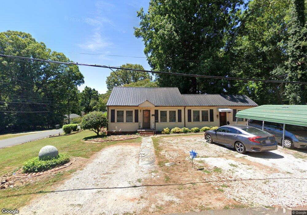 1305 Winslow Ave, Asheboro, NC 27205 - photo 1