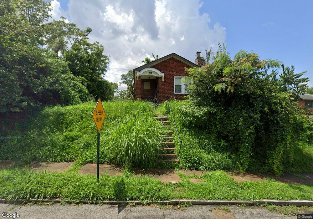 4470 Bessie Ave, Saint Louis, MO 63115 - photo 1