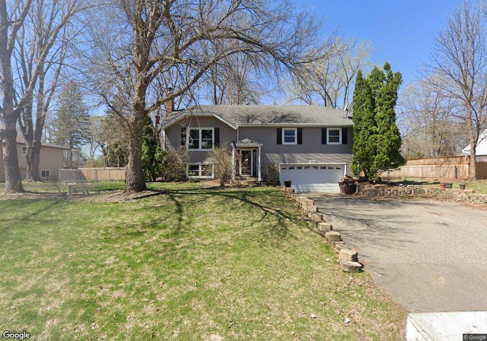 1719 Perkins Ln, Maple Plain, MN 55359 - photo 1