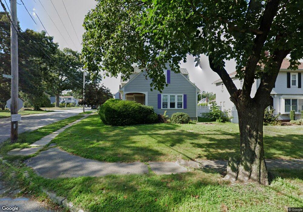 945 Narragansett Pkwy, Warwick, RI 02888 - photo 1