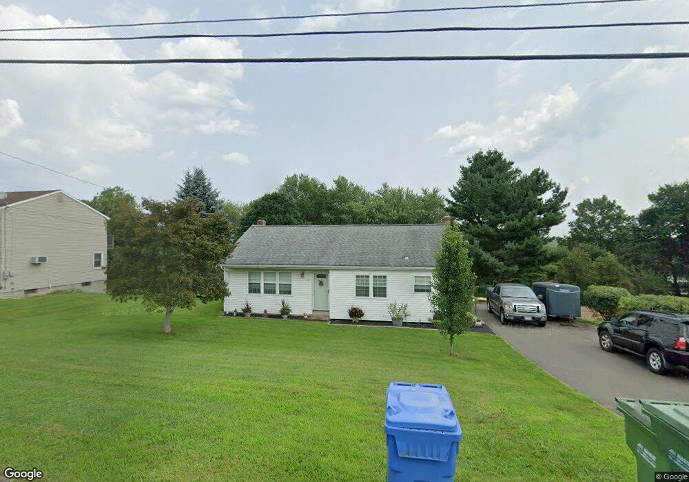 24 Winthrop Blvd, Cromwell, CT 06416 - photo 1