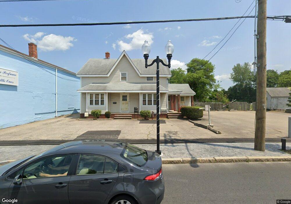 1746 Cranston St, Cranston, RI 02920 - photo 1