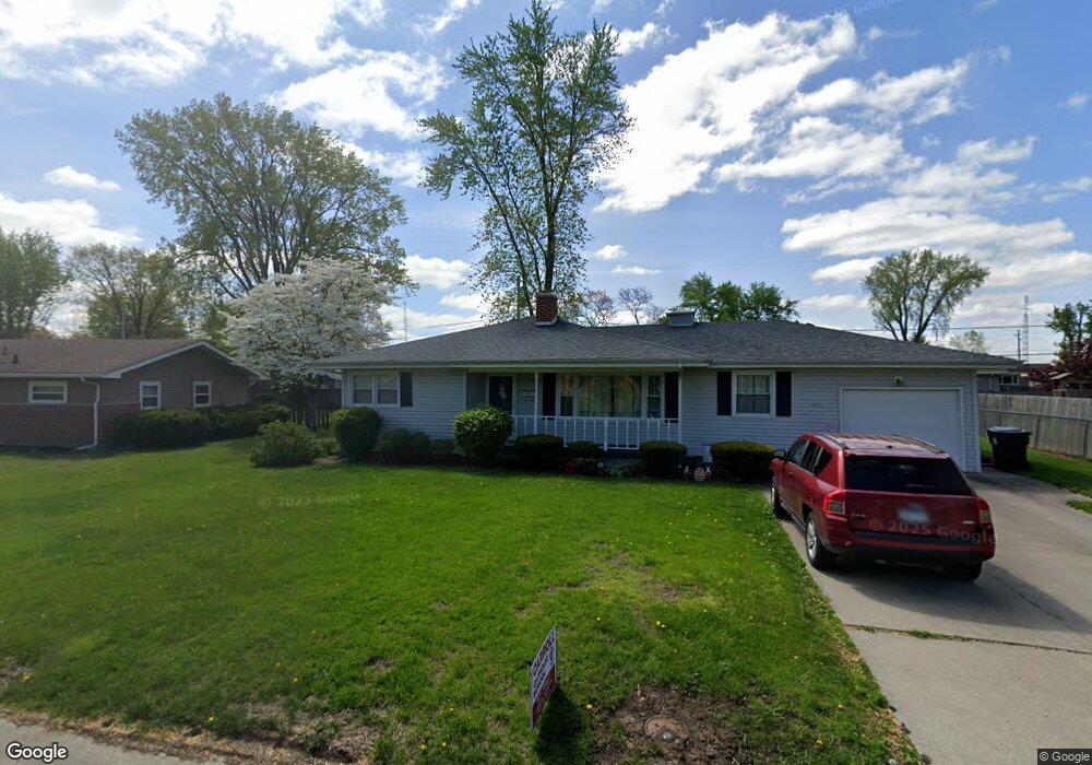155 Southgate St, Lincoln, IL 62656 - photo 1