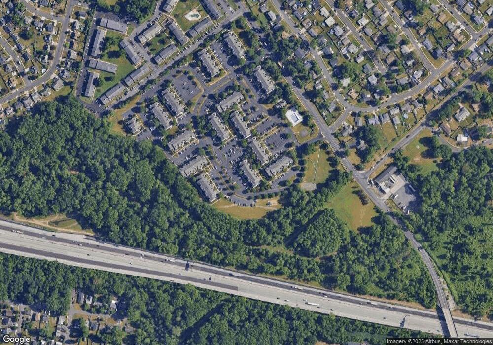 107 Pamela Ct unit 616, Levittown, PA 19057 - photo 1