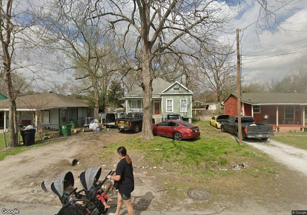 57 Fichter St, Houston, TX 77022 - photo 1