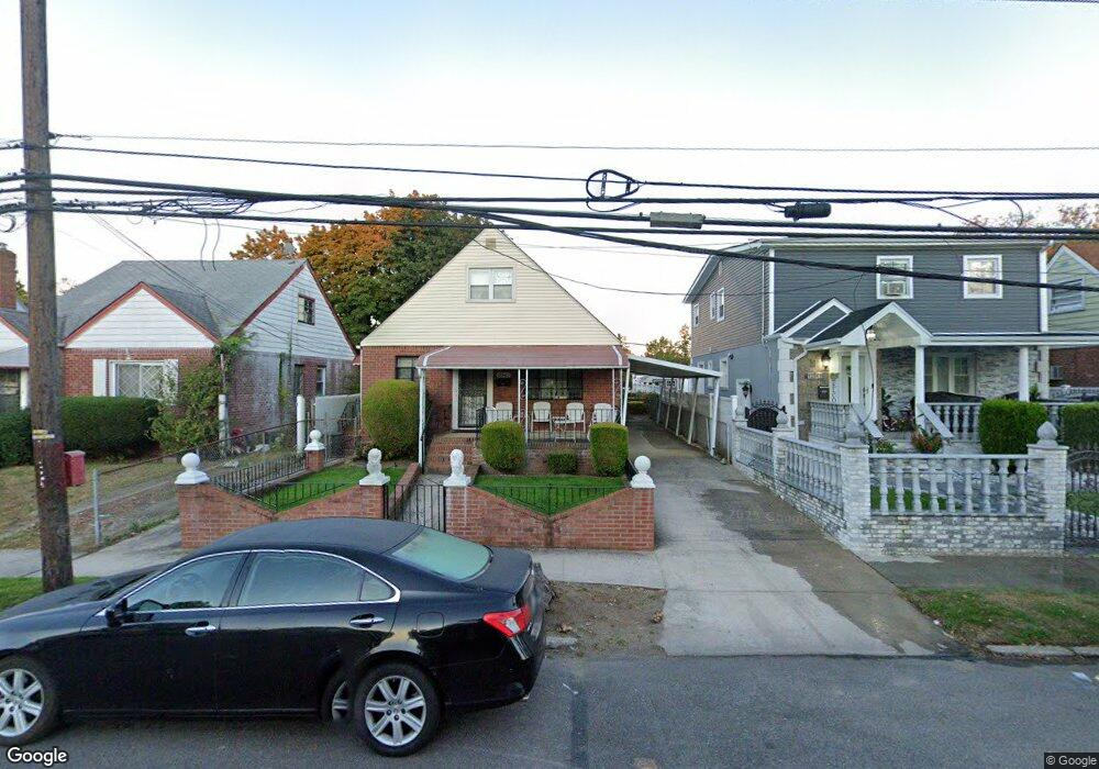 12822 Francis Lewis Blvd, Springfield Gardens, NY 11413 - photo 1