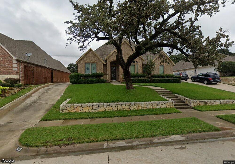 937 Crestview Dr, Bedford, TX 76021 - photo 1