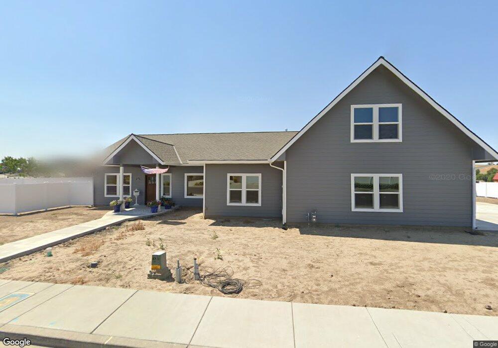 1811 SW 3rd St, Pendleton, OR 97801 - photo 1