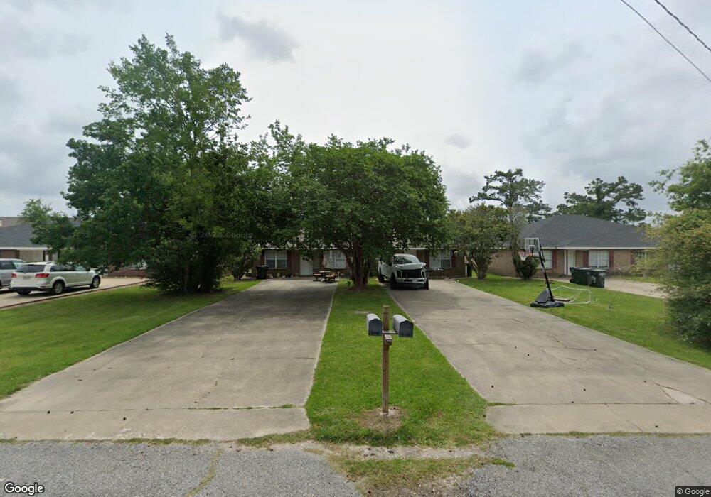 1713 S Tallowood Dr, Lake Charles, LA 70605 - photo 1